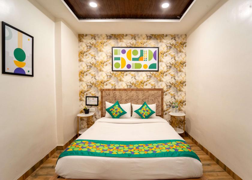 Madhya Pradesh Indore Deluxe Room