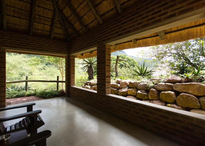 KwaZulu-Natal Mid Illovo balcony/terrace