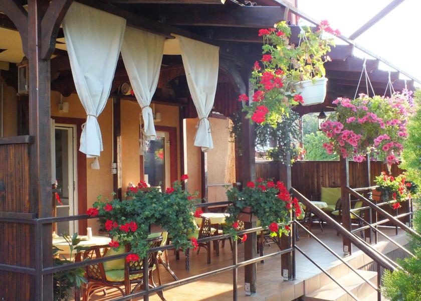  Arad balcony/terrace