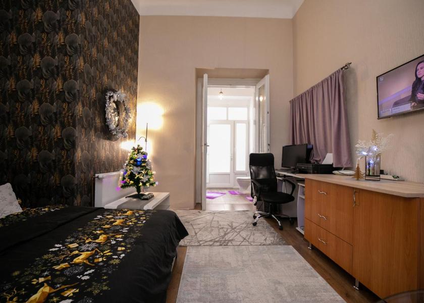  Arad shared lounge/tv area