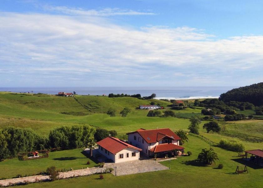 Cantabria San Vicente de la Barquera exterior view