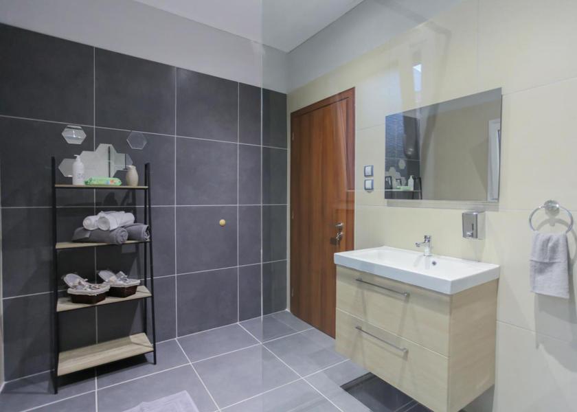 Attica Metamorfosi bathroom