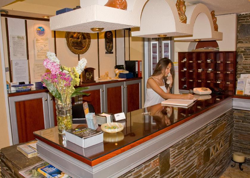 Attica Vari-Voula-Vouliagmeni reception