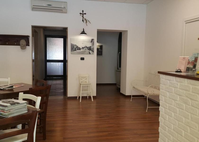 Veneto San Giovanni Lupatoto lobby