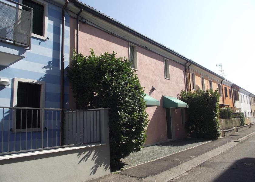 Veneto San Giovanni Lupatoto entrance