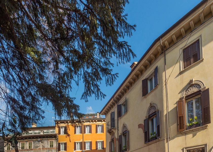 Veneto Verona exterior view