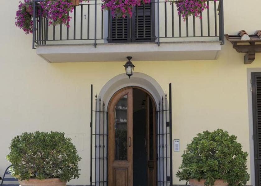 Tuscany Campi Bisenzio exterior view