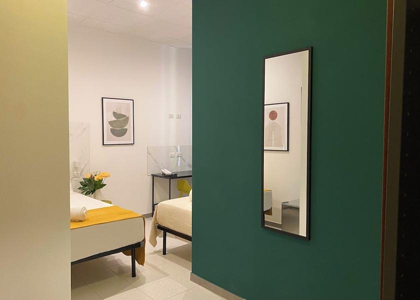 Lombardy Sesto San Giovanni Room