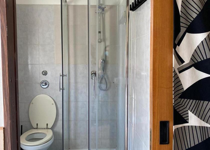 Lombardy Pero Triple Room with Private Bathroom