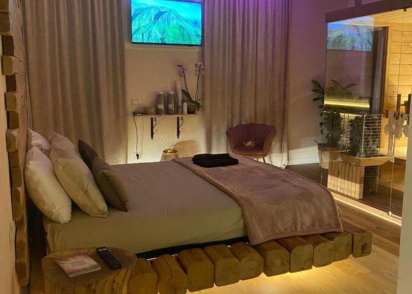 Lazio Marino Deluxe Room