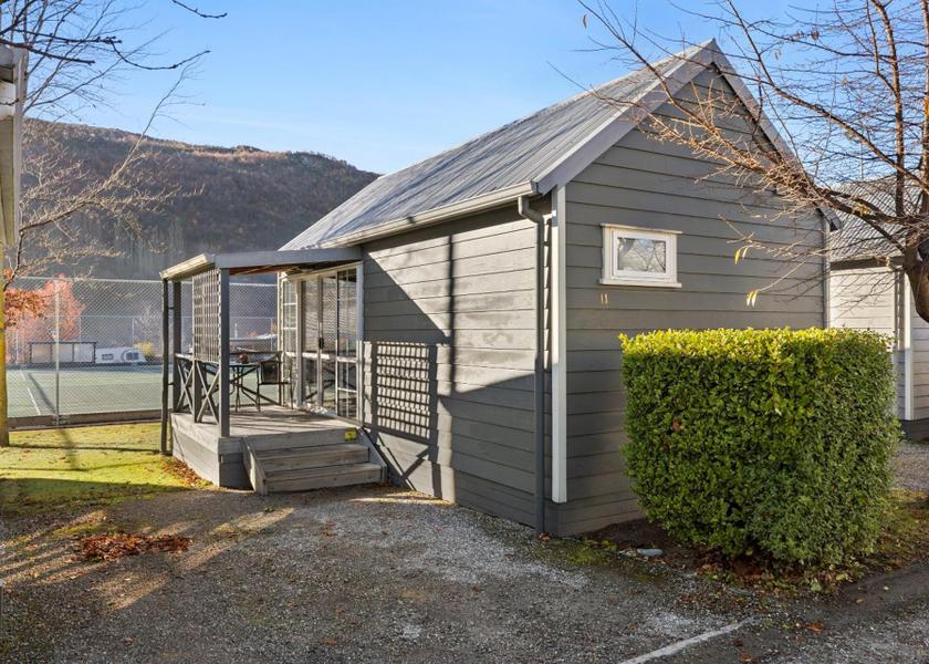 Otago Arrowtown exterior view