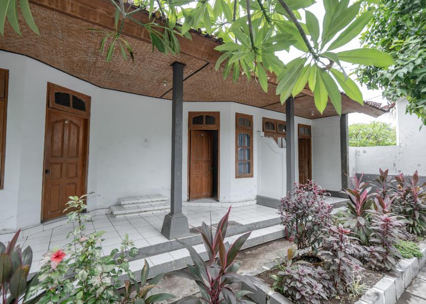 Bali Banjar exterior view