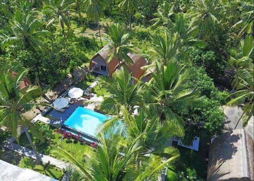 Bali Penida Island surrounding environment