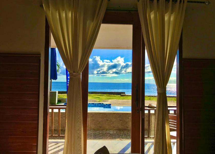 Bali Penida Island surrounding environment