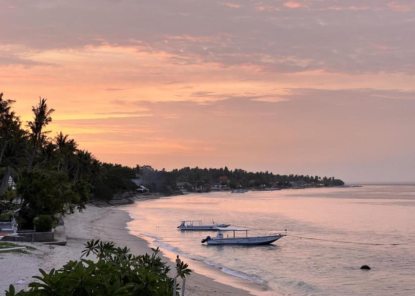 Bali Penida Island beach