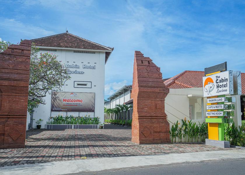 Bali Banjar exterior view