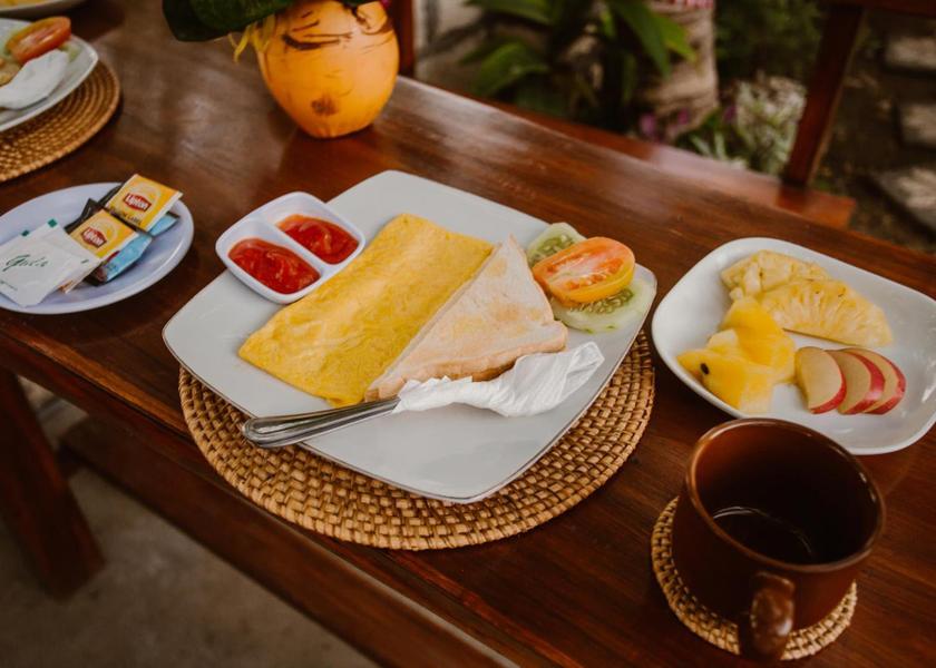 Bali Penida Island food and beverages