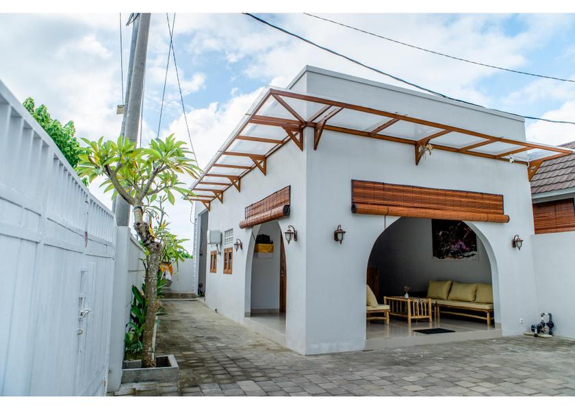 Bali Penida Island exterior view