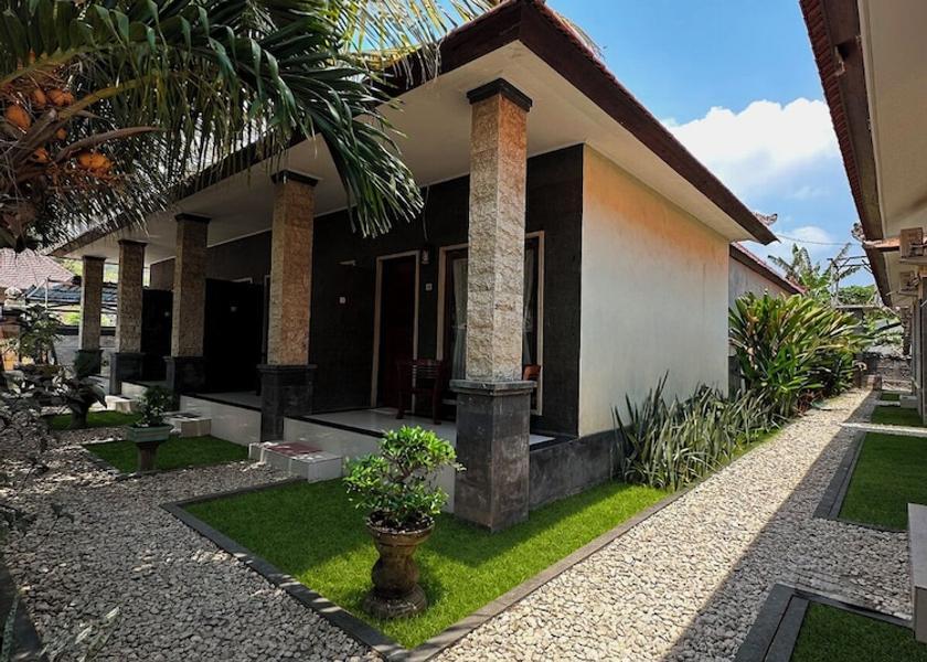 Bali Penida Island Front of property