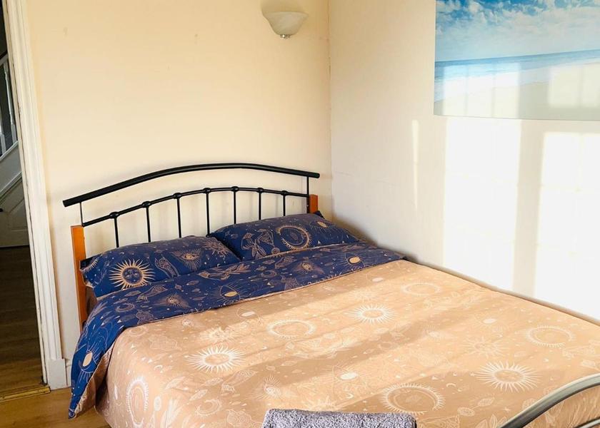 England South Croydon Budget Double Room