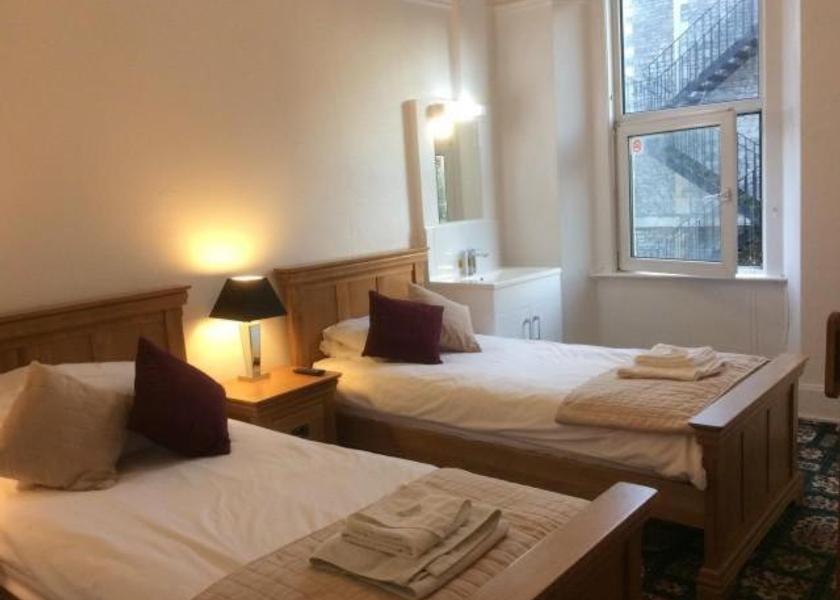 England Clevedon Standard Twin Room with Shared Bathroom