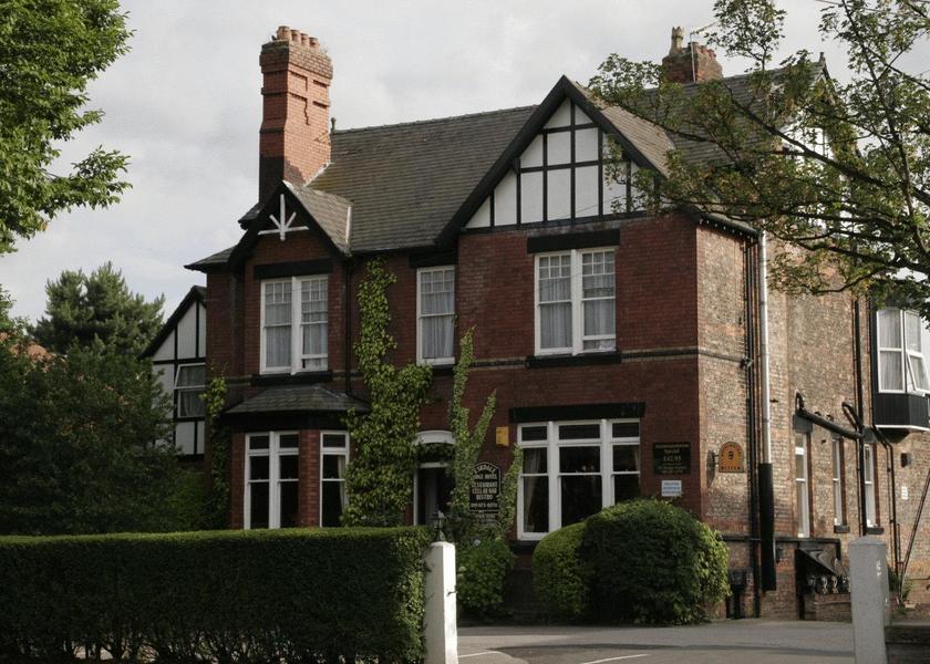 England Sale Hotel Exterior
