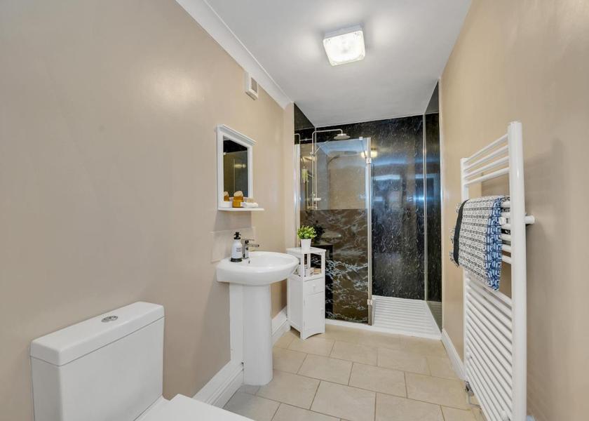 England Rugby Family Room with Garden View