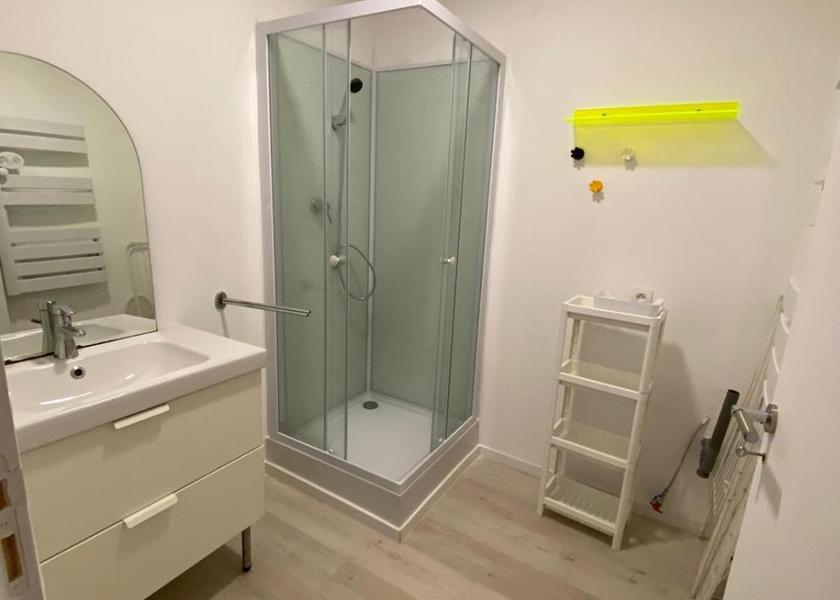 Nouvelle-Aquitaine Pau One-Bedroom Family Apartment