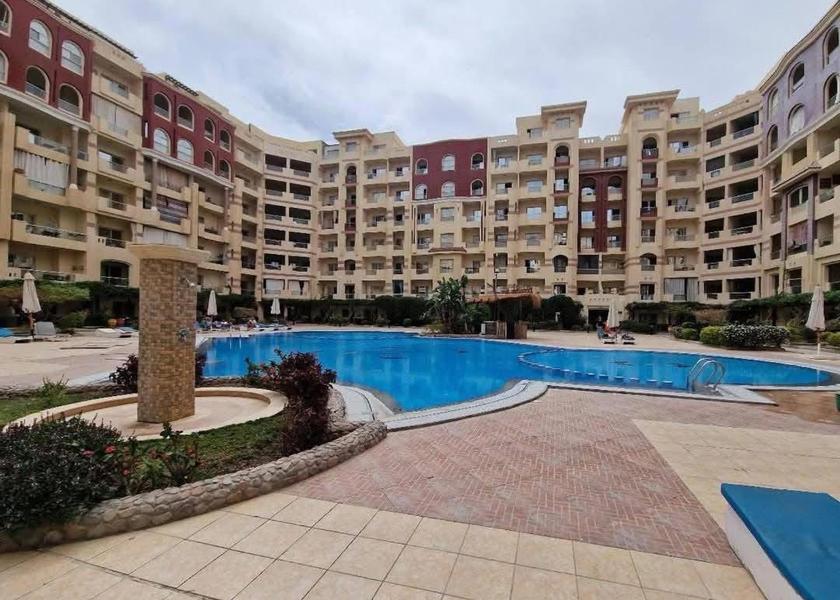  Hurghada swimming pool