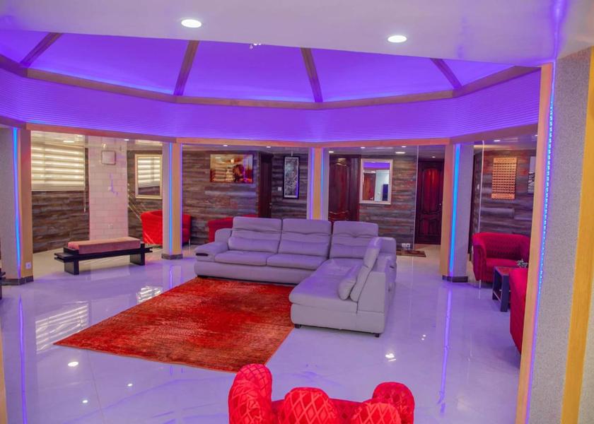 shared lounge/tv area