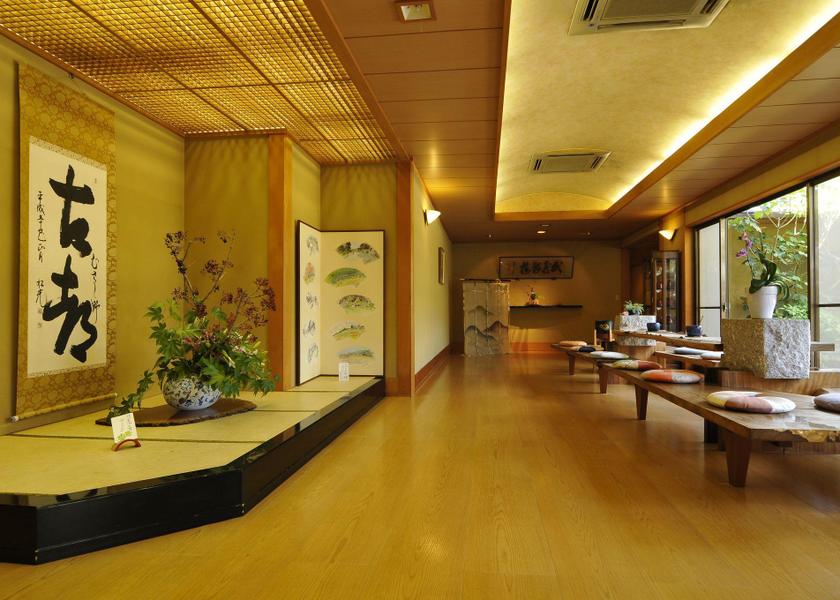 Nara Nara interior view
