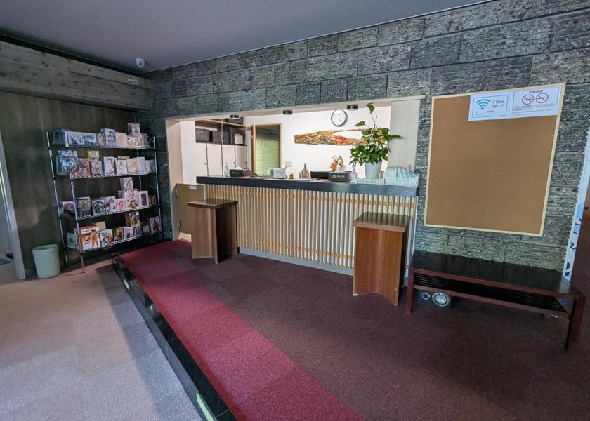 shared lounge/tv area