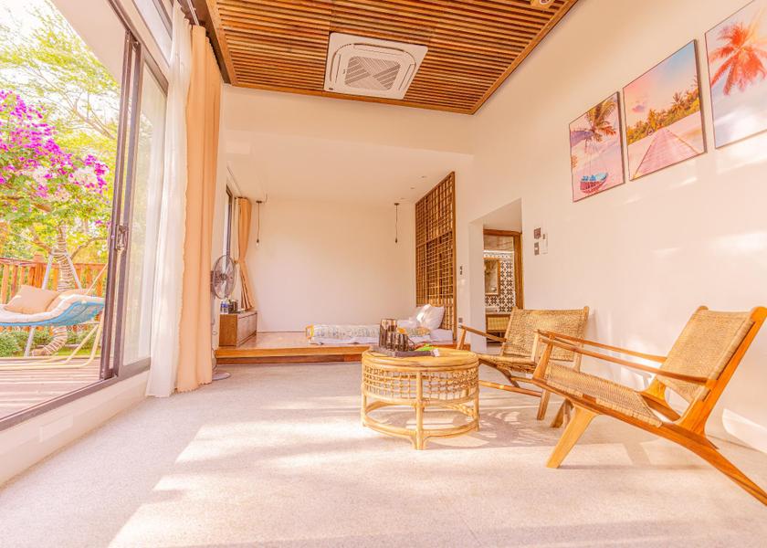 Phu Yen Song Cau Public Areas