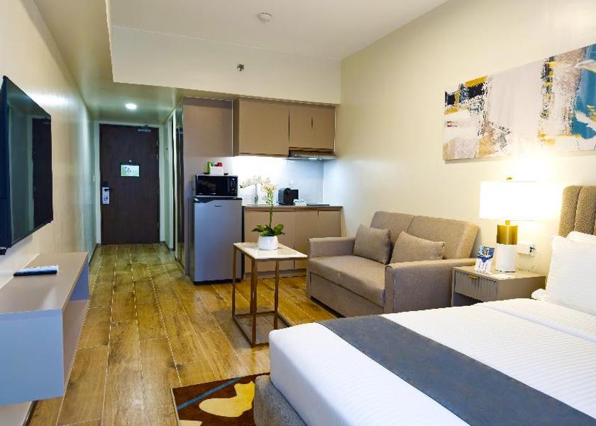  Parañaque DOUBLE QUEEN SIZE BED