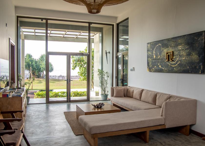 shared lounge/tv area