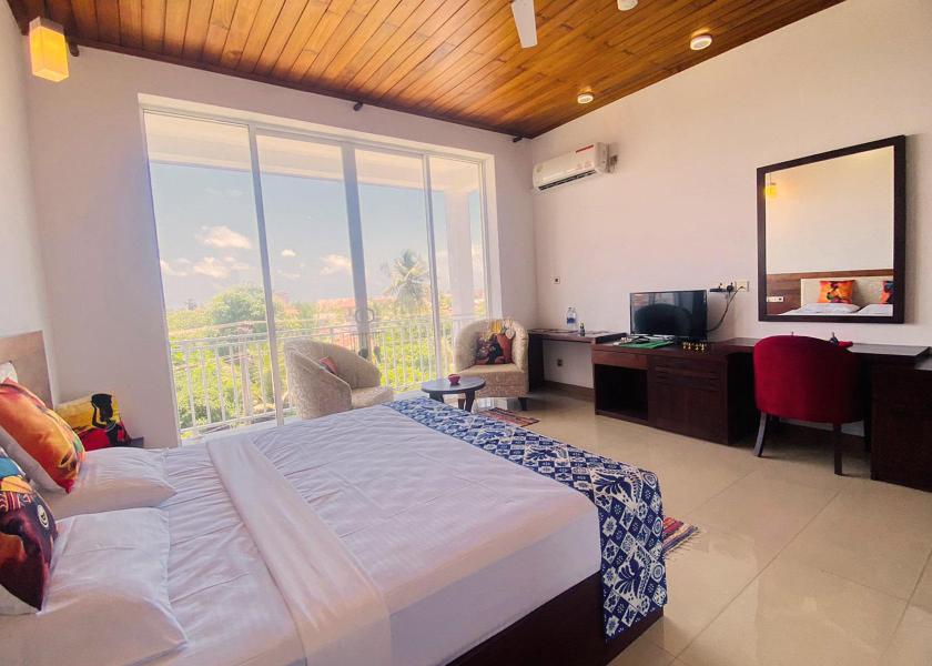 Gampaha District Negombo Standard Single Room