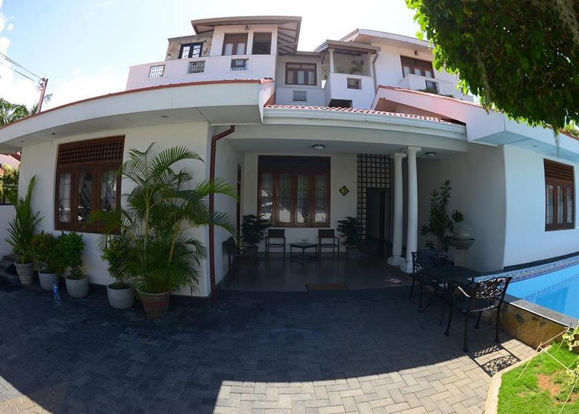 Gampaha District Negombo Hotel Exterior