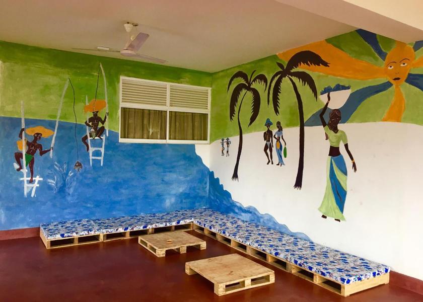 Matara District Weligama shared lounge/tv area