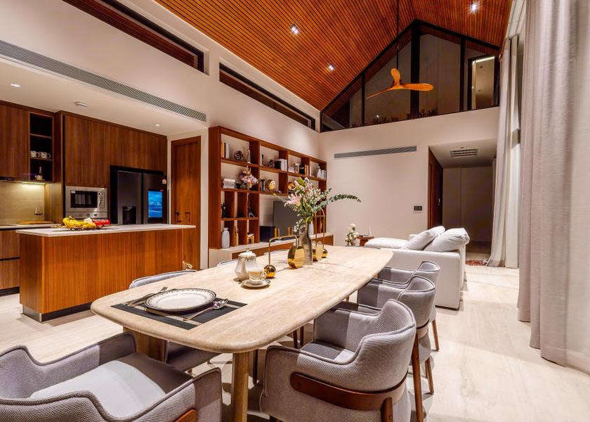 Phuket Province Si Sunthon Interior view