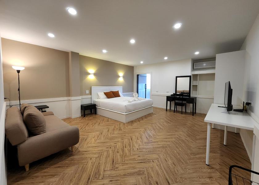 Phuket Province Chalong Suite