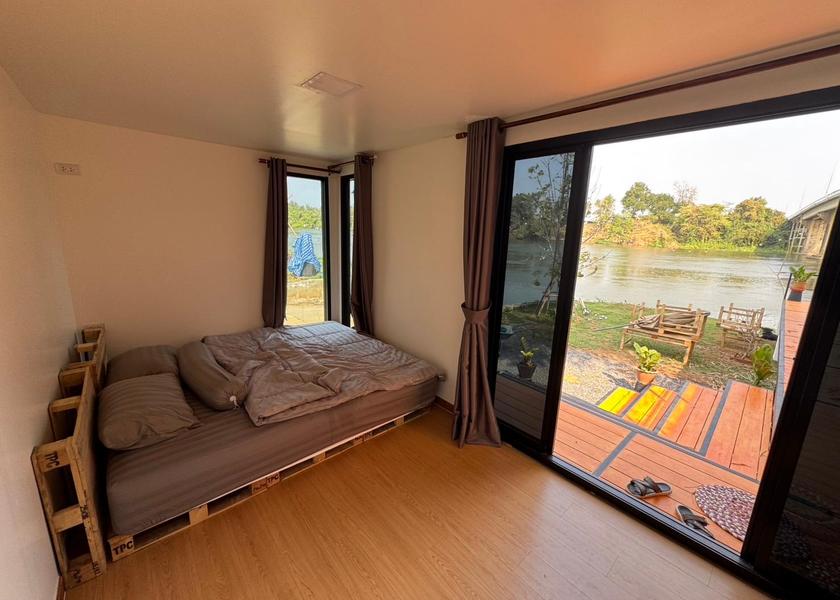 Kanchanaburi Province Tha Muang Suite River View