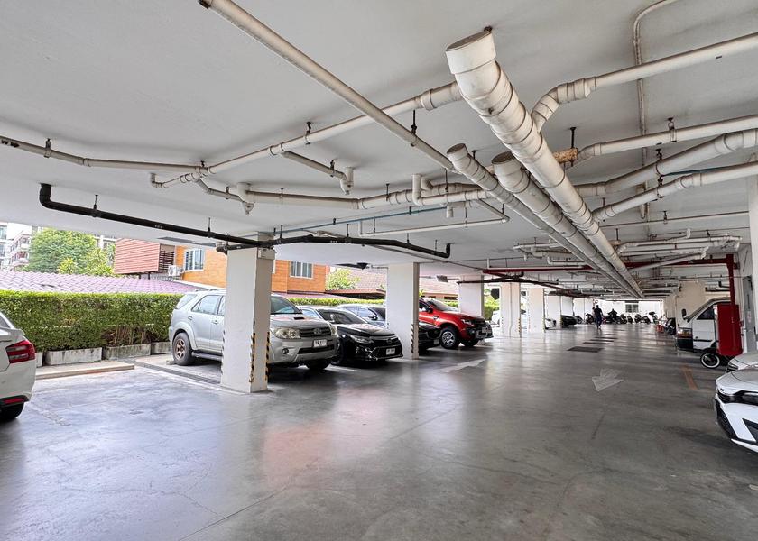 Chonburi Province Chonburi parking lot