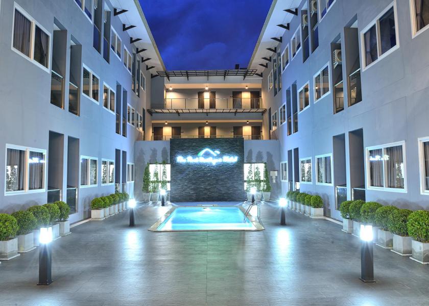 Nakhon Si Thammarat Province Phra Phrom Swimming pool