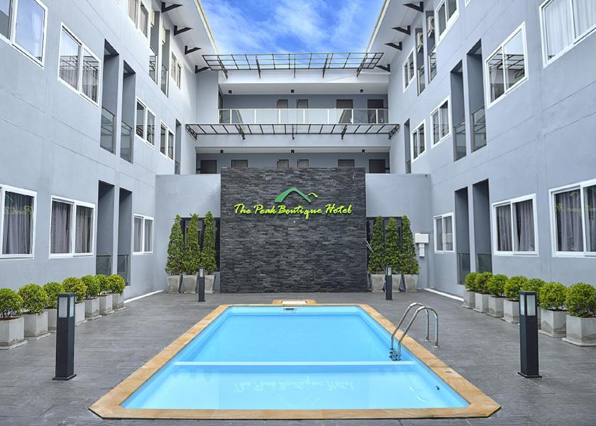 Nakhon Si Thammarat Province Phra Phrom Swimming pool