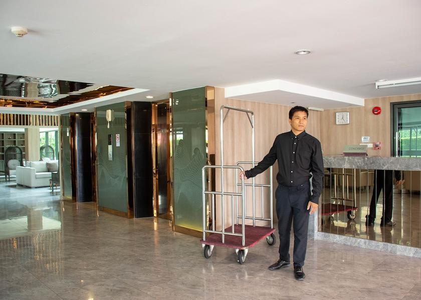 Samut Prakan Province Bang Sao Thong Concierge desk