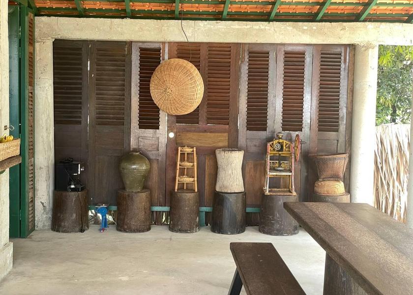 Kampot Kampot interior view