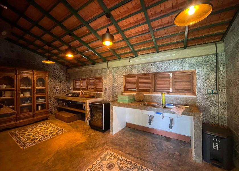 Kampot Kampot interior view