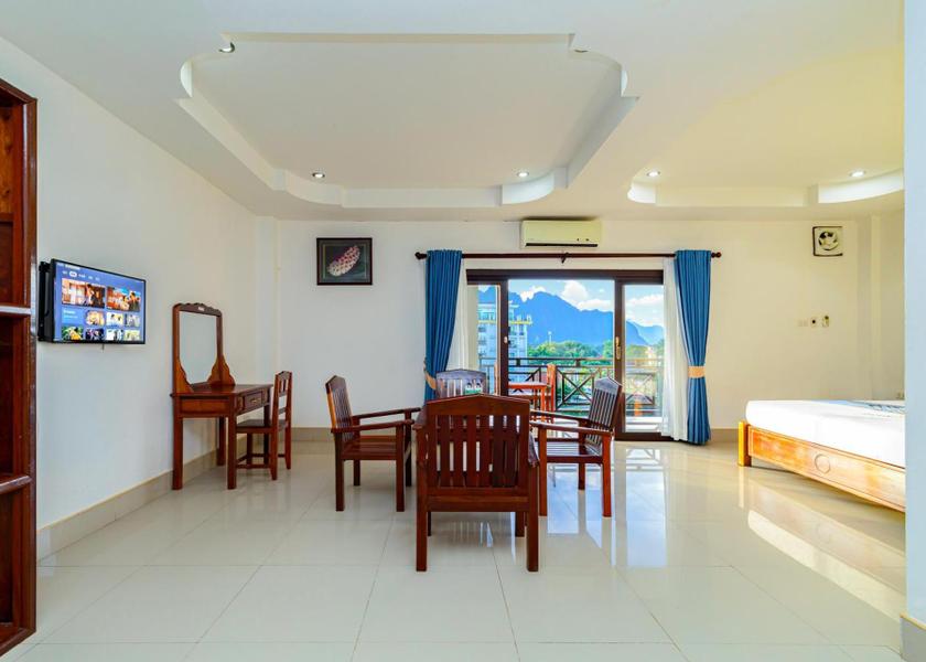  Vang Vieng Public Areas