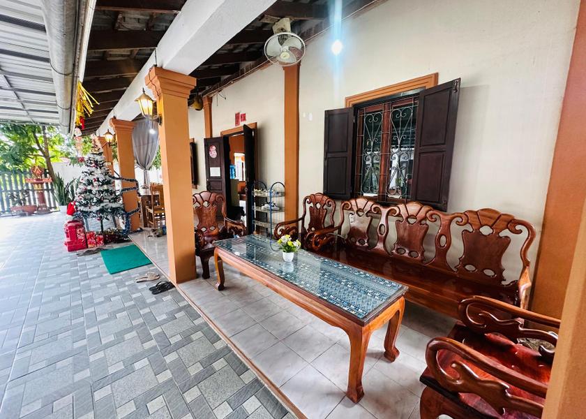  Luang Prabang reception