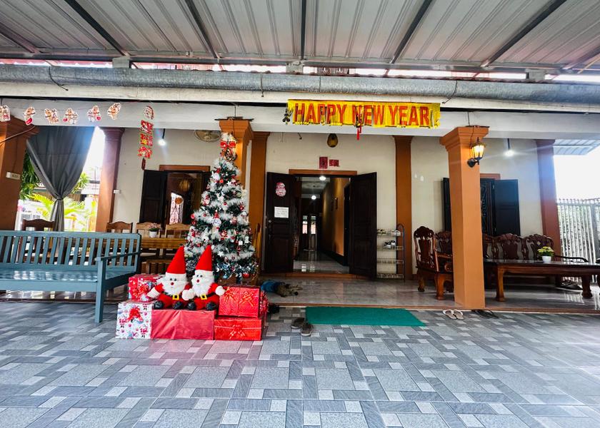  Luang Prabang interior view